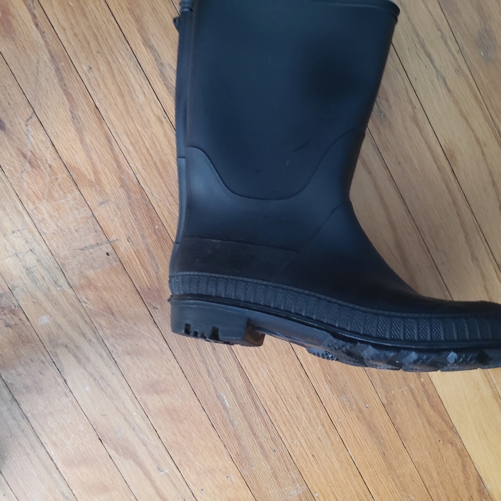 Boys rain boots